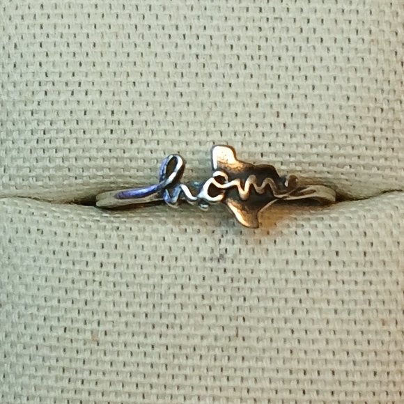 James Avery Texas Is Home Ring, Retired size 8 - Picture 11 of 12